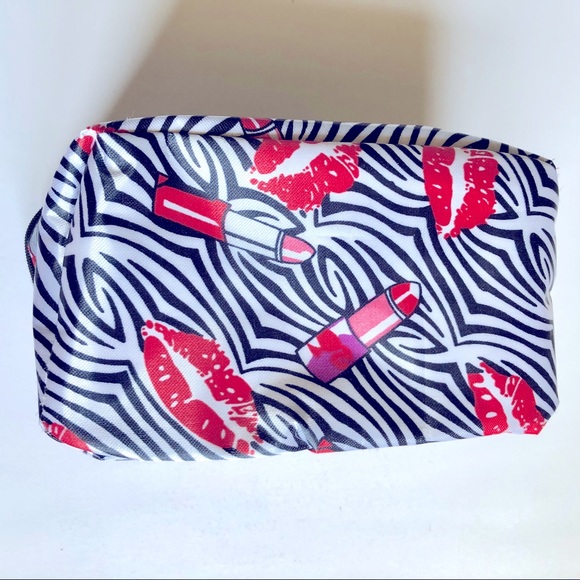 NEW Makeup Bag Cosmetic Travel Zebra Print Lipsticks Lips 7 3/4” x 5” x 4” NWOT - Picture 3 of 12